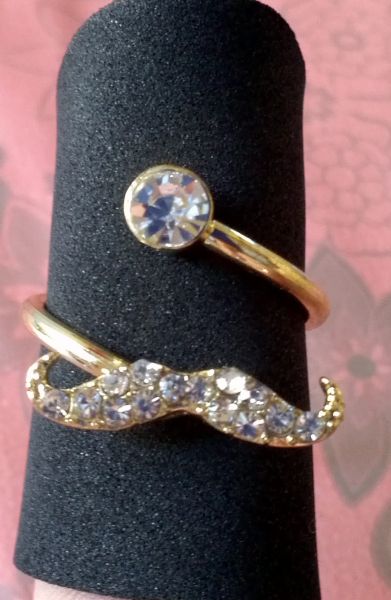 Anel Bigode Strass